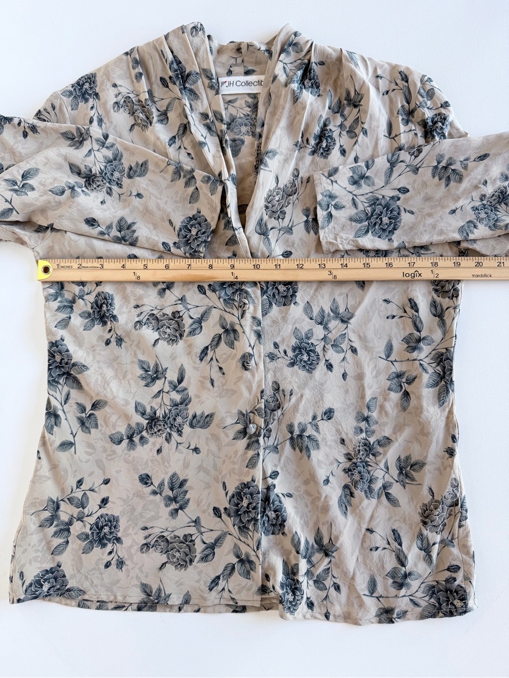 Vintage JH Collectibles 100% Silk Floral Button Front Blouse Size 10 Cottagecore - Picture 4 of 9